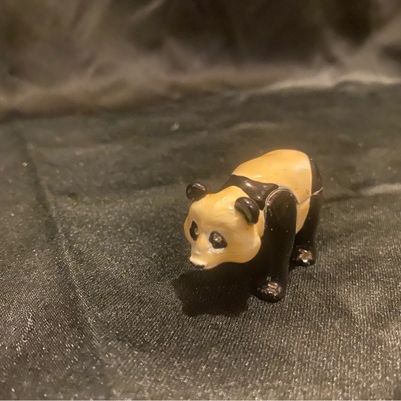 MONET PANDA - Picture 2 of 5